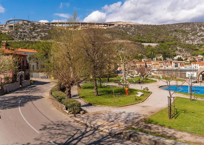 2 Bedroom Amazing In Apartament *