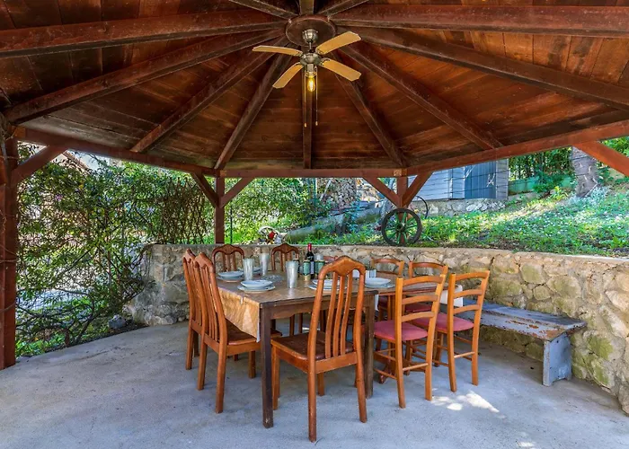 2 Bedroom Amazing In Apartament *