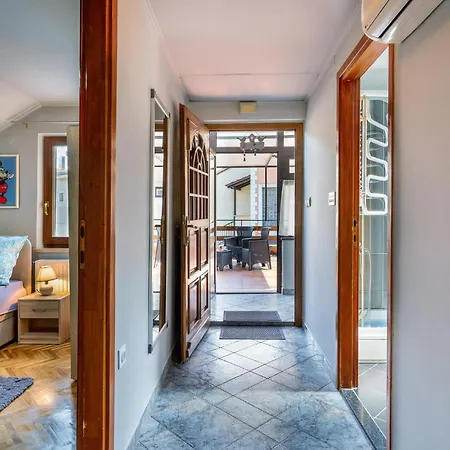 Gorgeous In With House Sea View